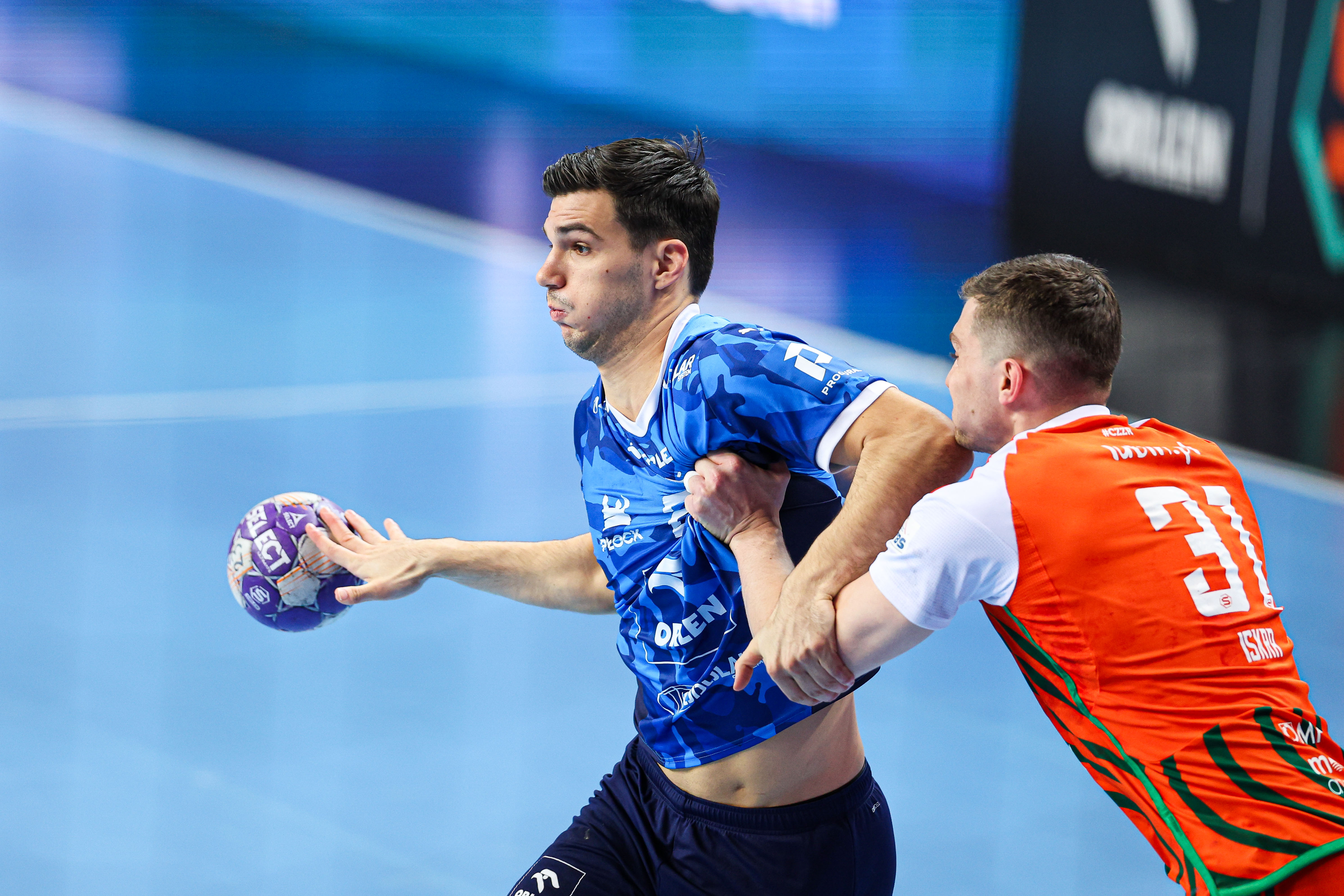 Mistrzowie Polski za silni