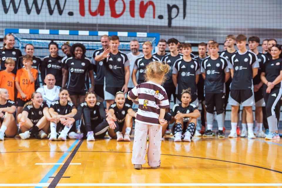 Prezentacja drużyn i spotkanie z kibicami