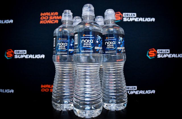  Sportowa woda Superligi trafiła do sprzedaży