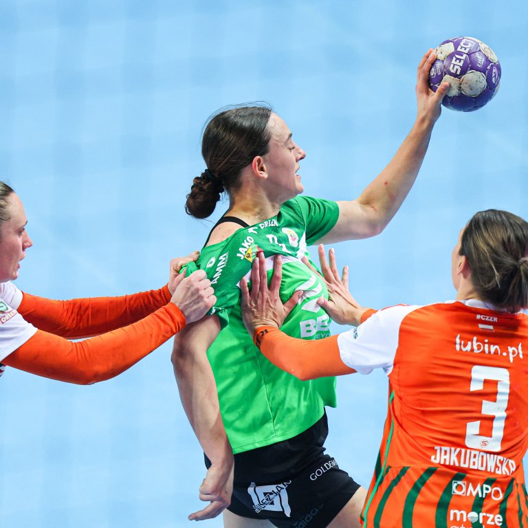 Karne w derbach. Dwa punkty w Kobierzycach