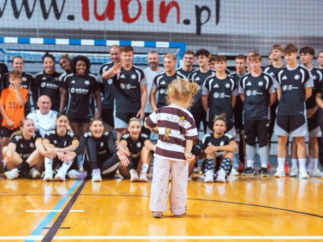 Prezentacja drużyn i spotkanie z kibicami